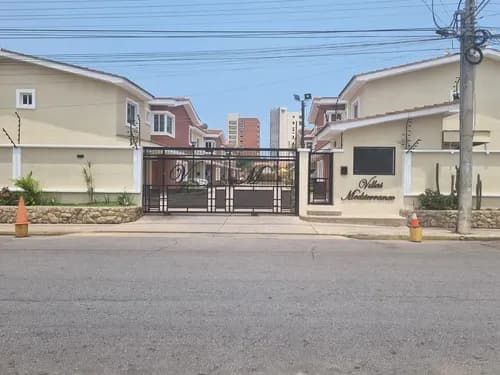 Se Alquila Casa En Conj. Res. Villas Mediterraneo. Lecheria