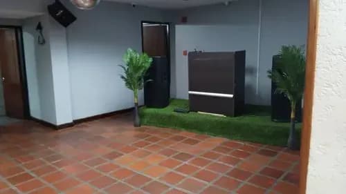 Se Alquila/vende Fondo De Comercio Restaurante En Boleita Sur Municipio Sucre Del Estado Miranda.