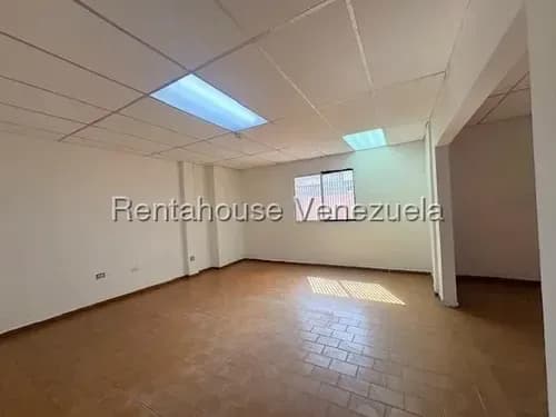 Oficina En Alquiler Sabana Grande 26-16588