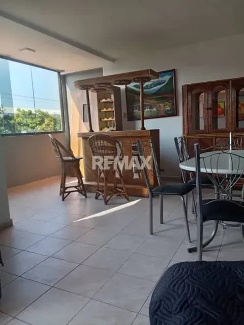 Se Alquila amplio Apartamento, AMOBLADO, en Ciudad Alianza, Conjunto Residencial Parque Bolívar