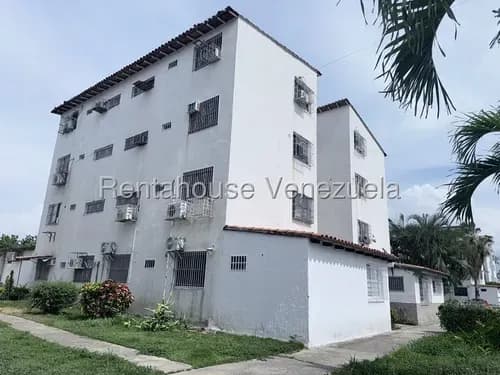 Apartamento En Urb. Privada Villas Apamate Planta Baja. Ljsa 26-18366
