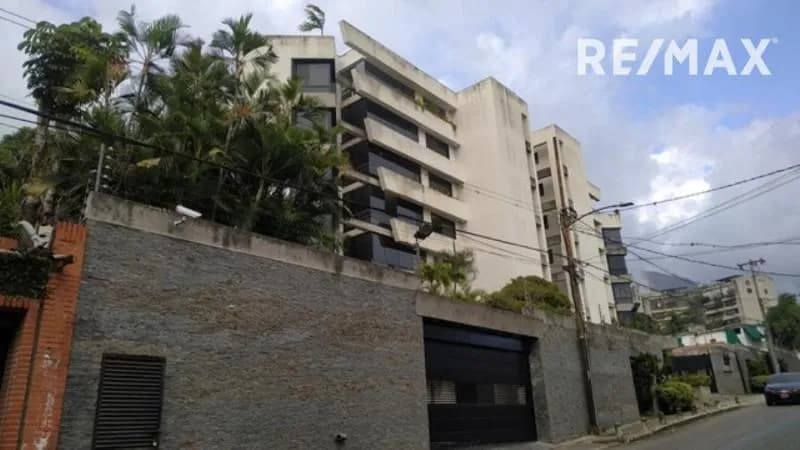 ALQUILER DE APARTAMENTO PH EN LOS PALOS GRANDES
