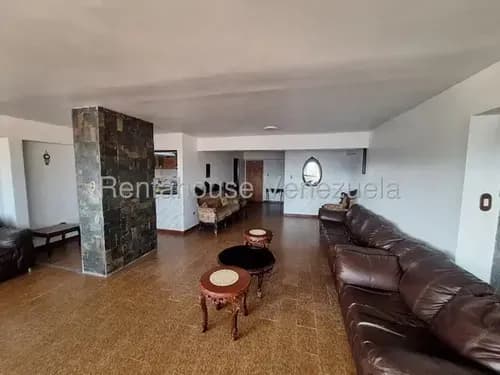 Espectacular Y Amplio Pent-house Con Excelente Ubicación: 4 Habitaciones, Sala De Estar Y Espacios Generosos Para Diseñar Tu Hogar @eloisabermudez.rah