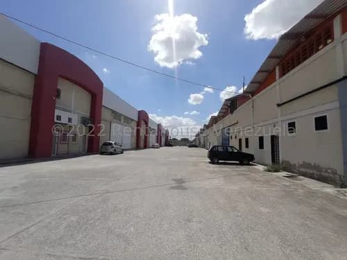 Asg Excelente Galpon Con Magnífica Ubicación Av Aragua Ce La Guaricha 25-14995
