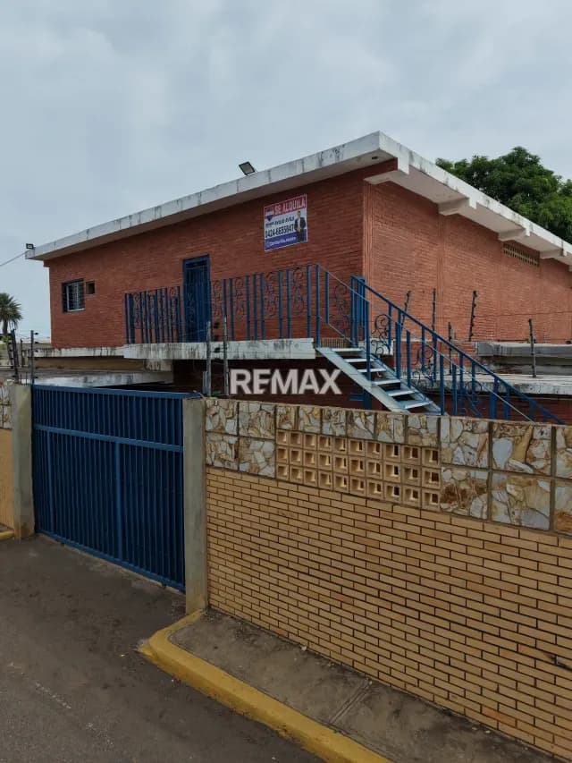 Alquiler de Locales Comerciales y Terreno en el Sector Canchancha entre Av 16 Goajira y Fuerzas Armadas cerca del CC SAMBIL Maracaibo Zulia