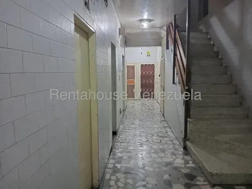 Te Lo Tengo Apartamento En Venta En La Parroquia La Candelaria Mls #26-11018 Leslie Cog