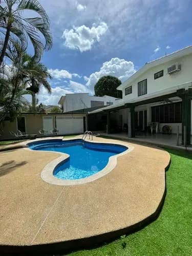 Casa De Dos Niveles En Venta En La Viña Carabobo