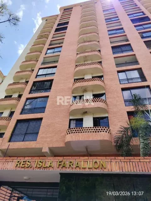 APARTAMENTO EN VENTA UBICADO EN LA URB. EL BOSQUE. RES. ISLA FARALLÓN MUNICIPIO VALENCIA EDO. CARABOBO