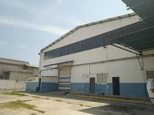Alquiler De Galpón En Zona Industrial Municipal Norte