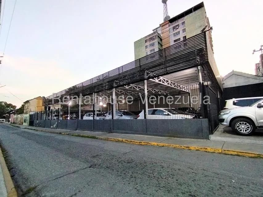 Comercial (Local Comercial) en Venta en Centro, Lara