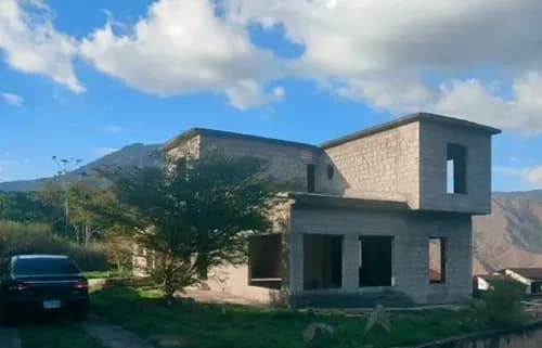 Venta Casa En Naguanagua La Entrada Edo. Carabobo Z22-01