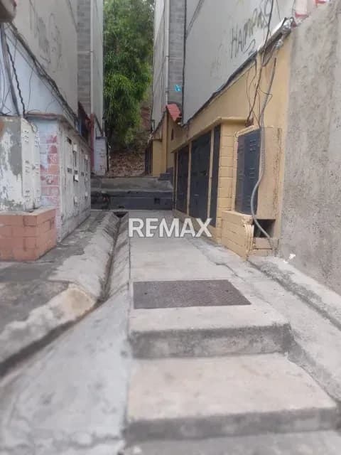 Venta de Apartamento Piso 1, Urb. Buena Vista, Guatire, Venezuela