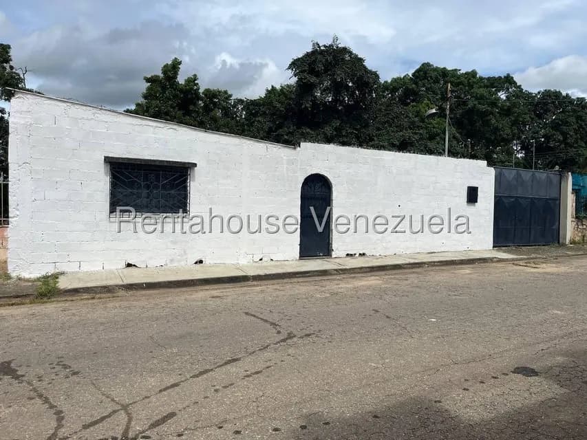 Comercial (Galpon - Deposito) en Venta en El Socorro, Carabobo