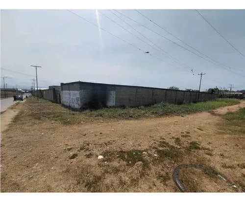 Ct Solo Clientes Terreno En Venta Urb La Guacamaya Ii Av Lisandro Alvarado Fv9834801