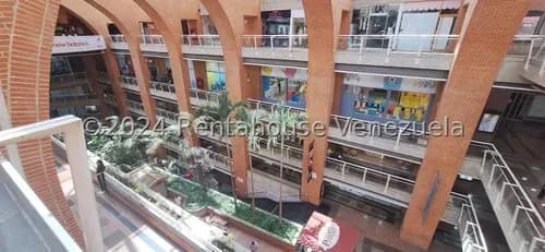 Local Comercial Céntrico En Venta El Cafetal 26-925
