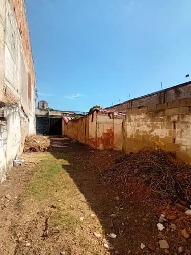 Terreno En Venta Calle Páez, Maracay