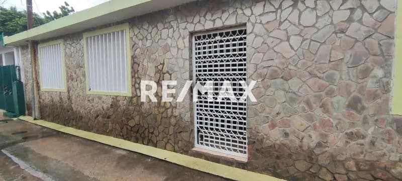 Casa en venta urb San fco