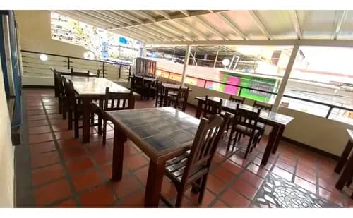 Solo Para Cliente Directo-- Alquiler De Casa Comercial En El Pueblo Del Hatillo, 2 Plantas, Terraza Con Vista Y Planta Eléctrica. Jcrp