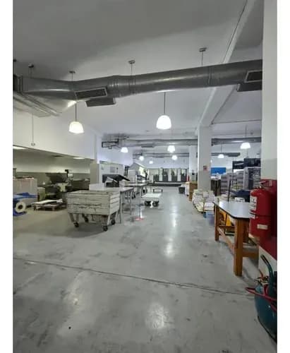 Edificio Industrial En Venta 1.938 M2 - Boleita Norte