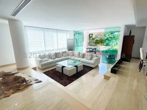 Apartamento En Venta En Campo Alegre Chacao Caracas Calle Cerrada Amoblado Piscina