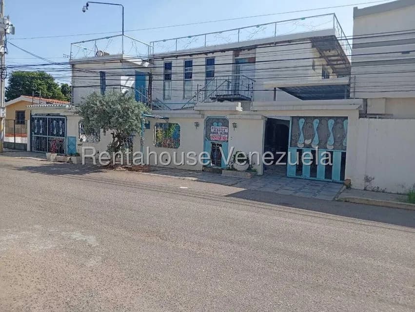 Casa (Contemporaneo) en Alquiler en Cumbres de Maracaibo, Zulia
