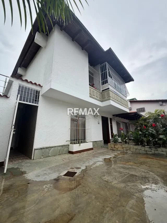 Casa en los naranjos calle cerrada
