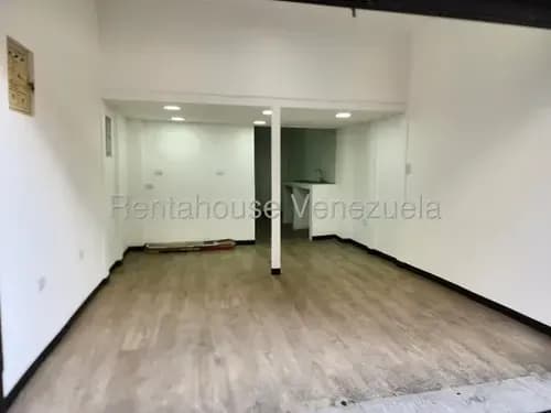 Excelente Local En Alquiler, Urb. Chacao, Ss 26-13217