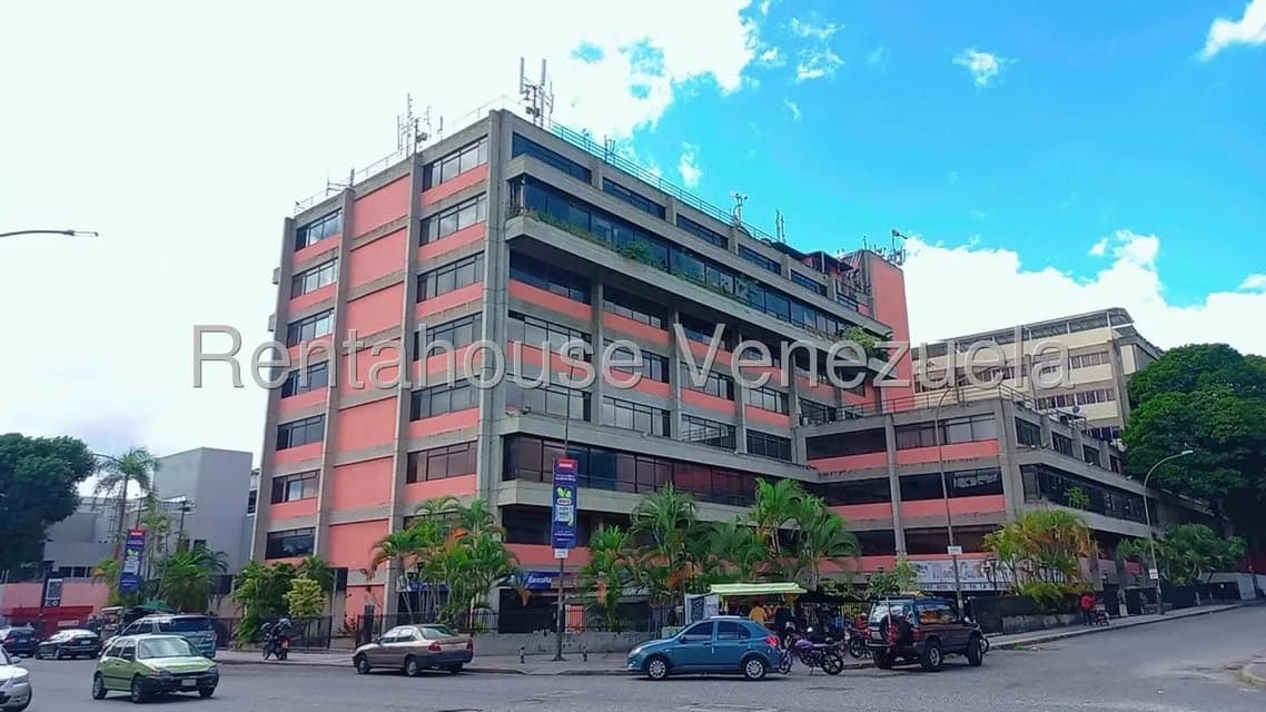 Comercial (Local Comercial) en Venta en Los Cortijos de Lourdes, Distrito Metropolitano