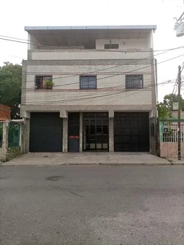 Edificio Comercial En Venta, Urb. Bello Monte, Valencia