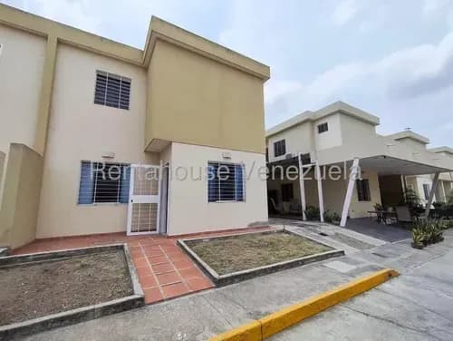 Karen García Alquila Bella Casa Semi Amoblada En Cabudare, Con Seguridad Y Confort Total, Cocina Equipada, Vigilancia 24/7.