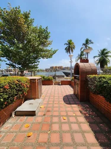 En Venta Townhouse C.r. Puerto Morro