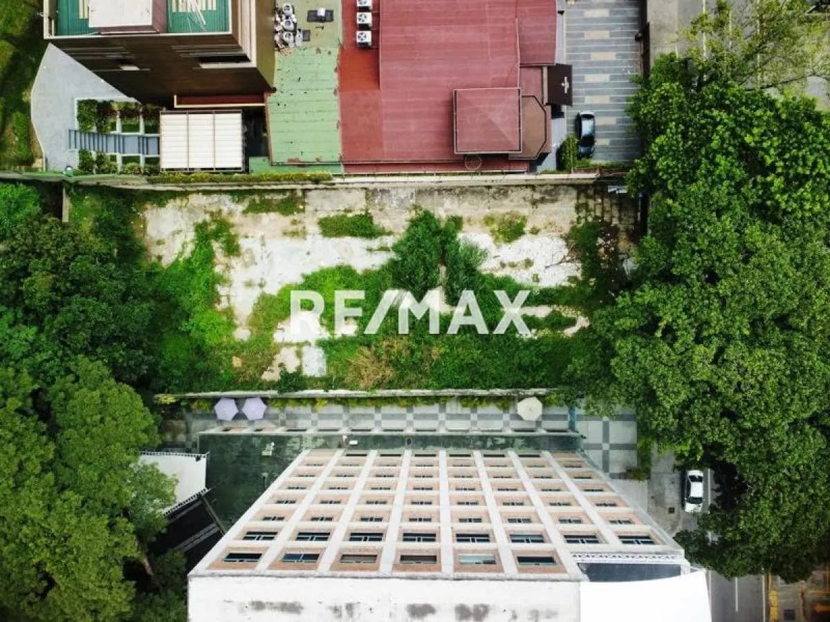 TERRENO EN VENTA - URB. LAS MERCEDES