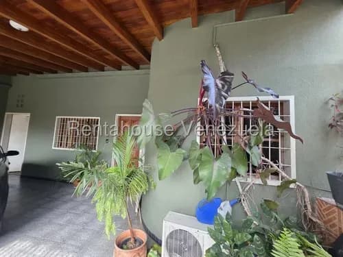 Ana Karina Molleja Vende Hermosa Casa En Urbanización Del Este, Barquisimeto Lara /akm