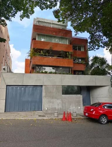 Alquiler De Bello Apartamento Piso Bajo En La Castellana A Estrenar Ubicación De Seguridad Edificio Baja Densidad Cerca De La Alianza Francesa Y Consulado Italiano
