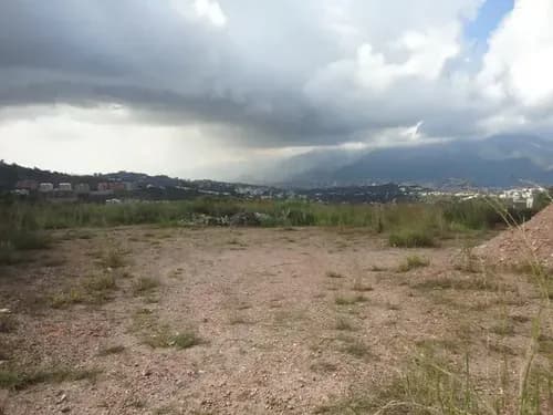 Terreno En Venta En El Solar Del Hatillo Cda 23-17926 Yf