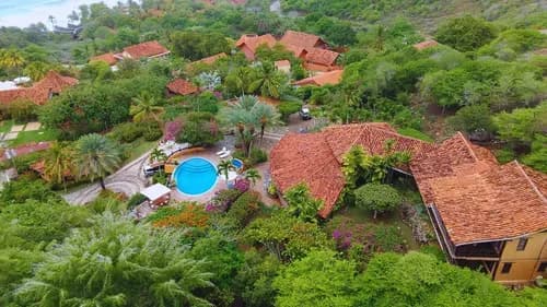 Vistas Ininterrumpidas Al Mar Caribe, Desde Ranchos De Chana