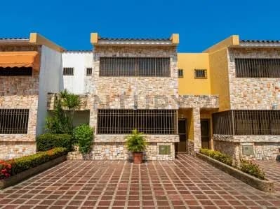 Townhouse en Venta en Puerto Encantado Higuerote