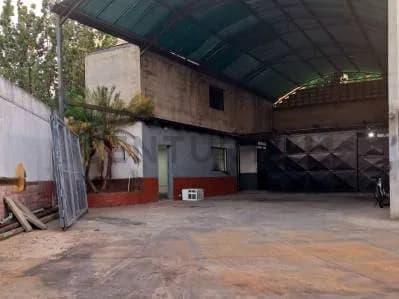 GALPÓN COMERCIAL EN ALQUILER