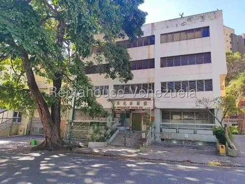 Centro De Producción Gastronómico En Alquiler En La Urbina 26-13705 Csa
