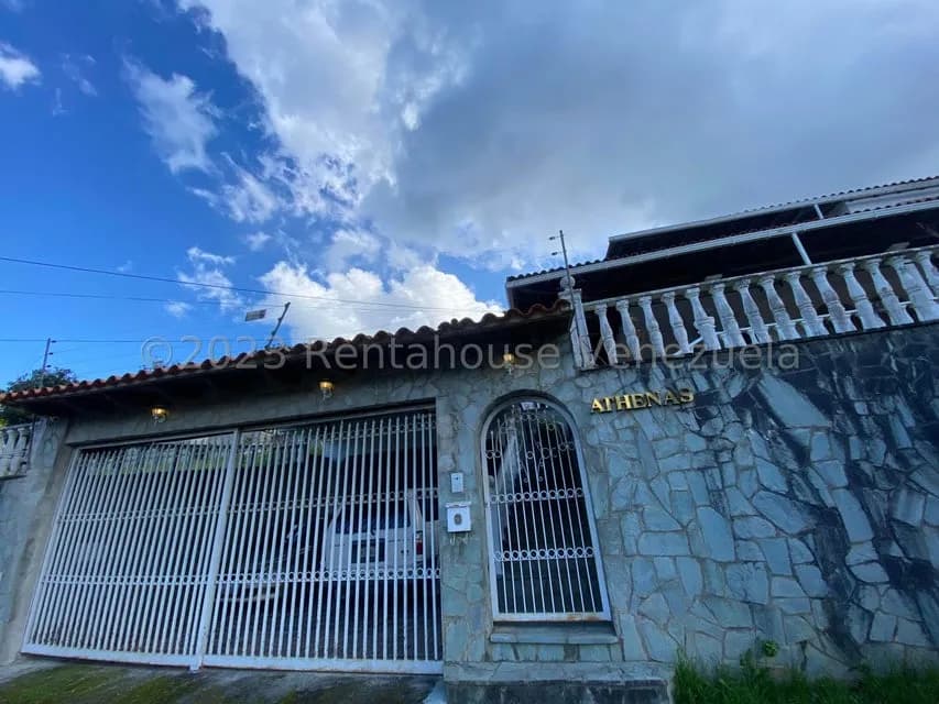 Casa (1 Nivel) en Venta en La Rosaleda, Miranda