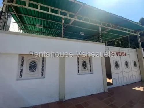 Adl. Se Vende Galpón Con Casa Anexa Sector Amparo Maracaibo