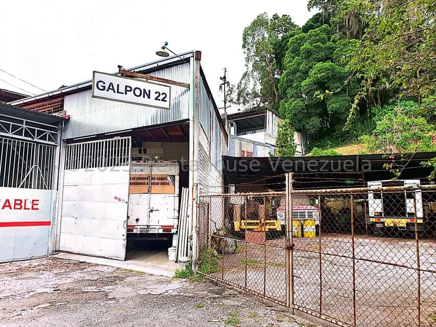 Comercial (Galpon - Deposito) en Venta en Baruta, Distrito Metropolitano