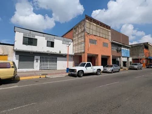 Angelica Acosta Vende Local A Restaurar Ubicado En Toda La Avenida Las Ferias Al Frente Estacion Metro La Michelena Entre Calles Lopez Y Bermudez
