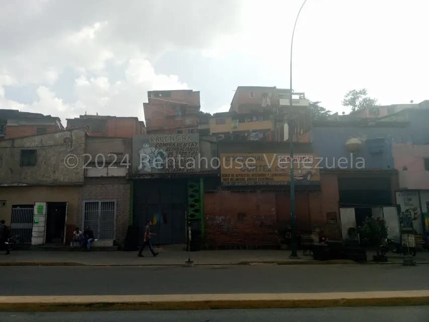 Comercial (Galpon - Deposito) en Venta en Propatria, Distrito Metropolitano