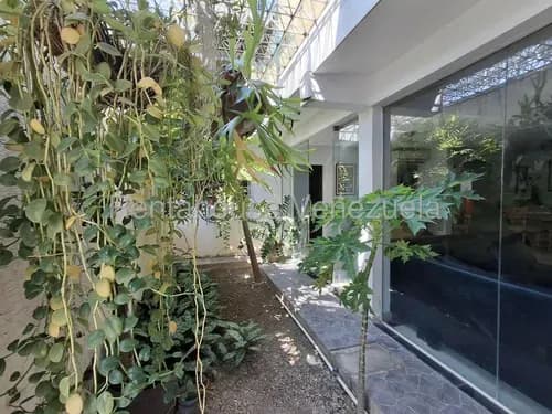 Raíza Suárez Vende 2 6 8 2 1 1 Hermosa Casa Con Cocina Concepto Abierto, Acabados De Alta Gama, 6 Habitaciones, 6 Baños, Terraza Espectacular, Cancha De Tenis, Este De Barquisimeto