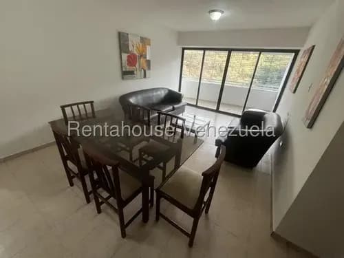Apartamento En Alquiler En Las Chimeneas, Tu Nuevo Hogar Te Espera. Ubicado En La Codiciada Zona De Las Chimeneas. Este Espacio Es Ideal Para Quienes Buscan Comodidad Y Estilo En Un Entorno Privilegia