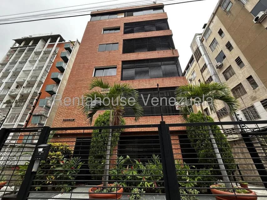 Apartamento (1 Nivel) en Alquiler en Los Palos Grandes, Distrito Metropolitano