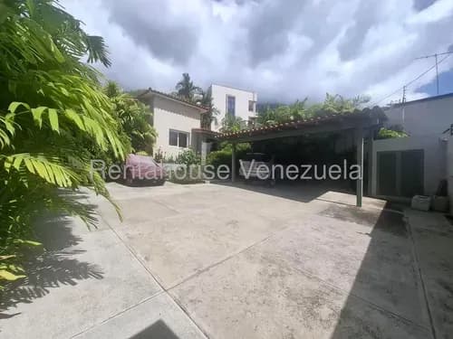 Carla Gonzalez Casa En Venta En La Castellana Mls #26-9518 Mb