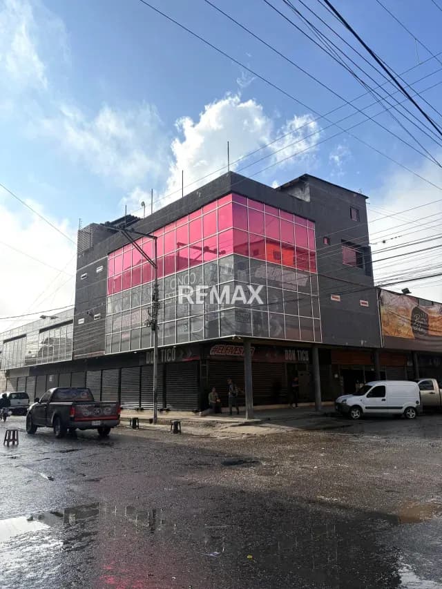 Otro en venta - $1.1M