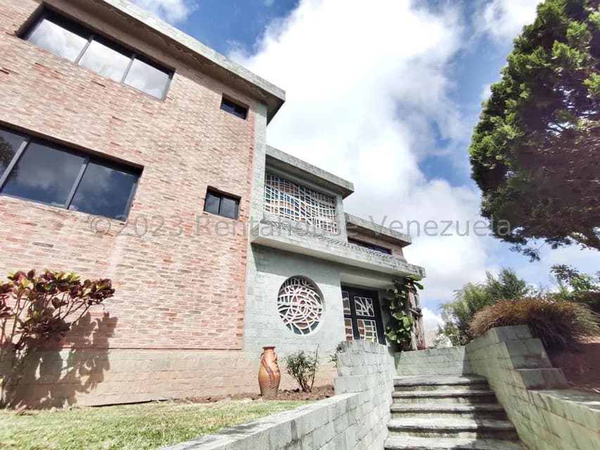 Casa (Multipes Niveles) en Venta en Los Naranjos del Cafetal, Distrito Metropolitano